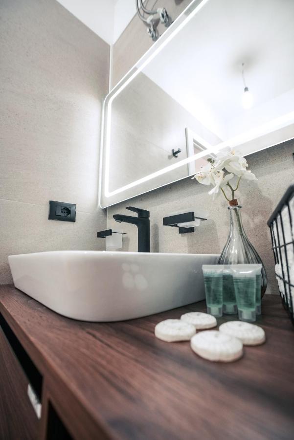 Mia Marine Rooms Хімара Екстер'єр фото